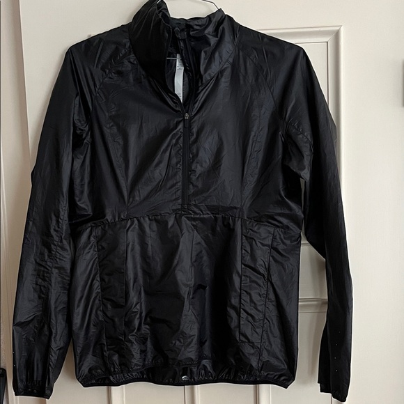 Women’s size 8 Lululemon Run with it Jacket/windbreaker - Picture 1 of 9